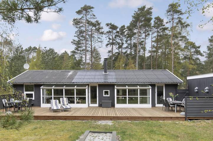 Luxus-Ferienhaus für 8 Personen, mit Terrasse und Sauna sowie Whirlpool auf Bornholm