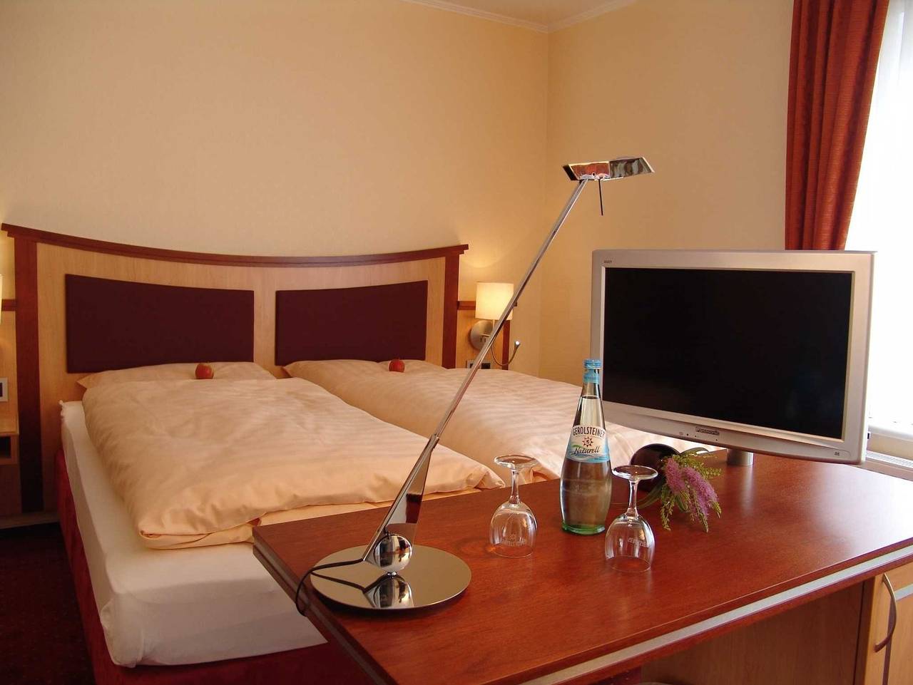 Witt's Gasthof zur Post - Doppelzimmer 3 in Oederquart, Cuxland