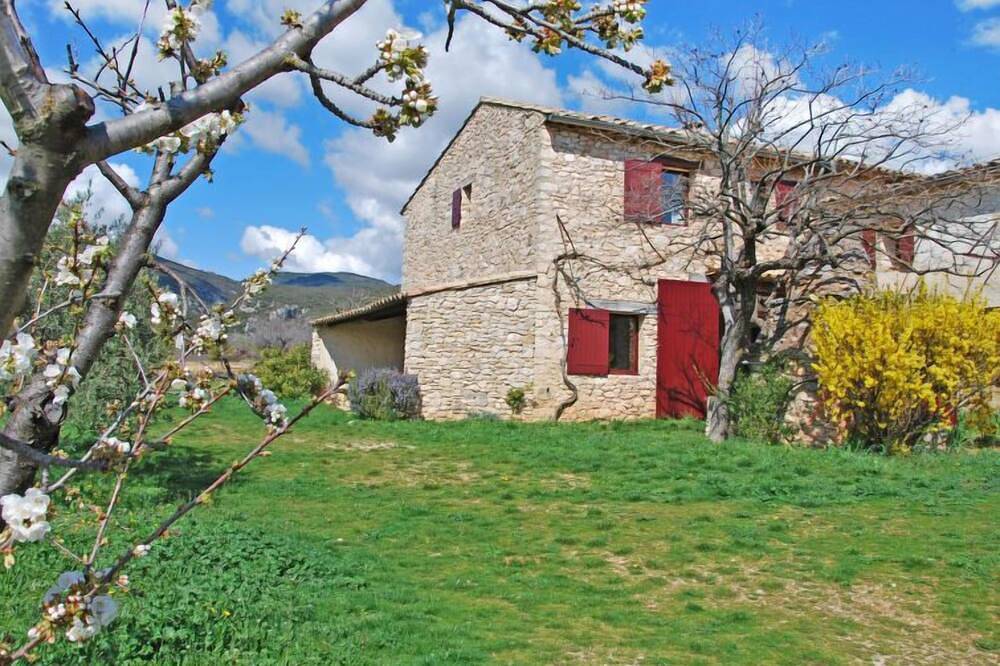 Les Geais by Interhome in Saint-Saturnin-lès-Apt, Parc naturel régional du Luberon