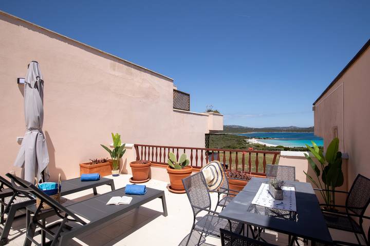 Ganze Wohnung, Harenae Beach Gateaway in Portisco, Olbia