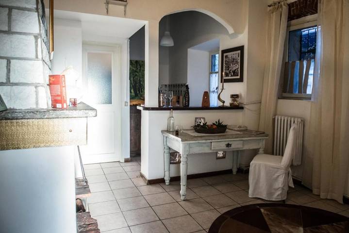 Gîte pour 6 personnes, avec terrasse et jardin à Gavirate - 3