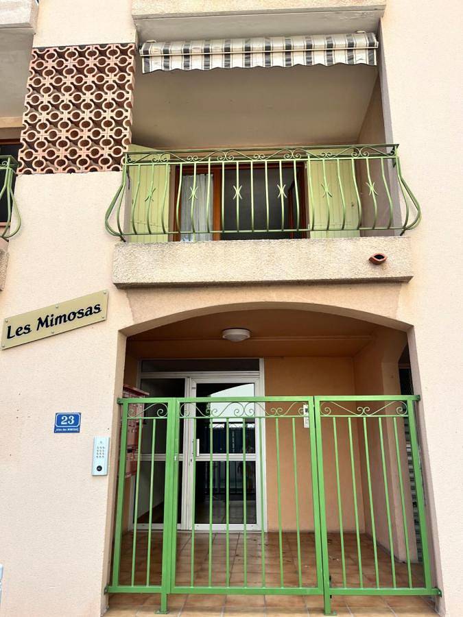 Gîte pour 4 personnes, avec jardin et terrasse dans Office De Tourisme De Saint Cyr Sur Mer - 2