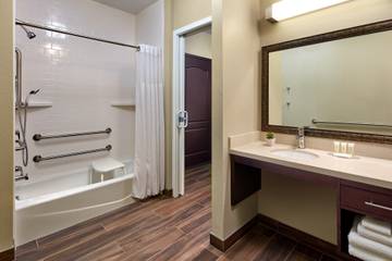 Hotel for 5 People in Anaheim, Southern California, Photo 4