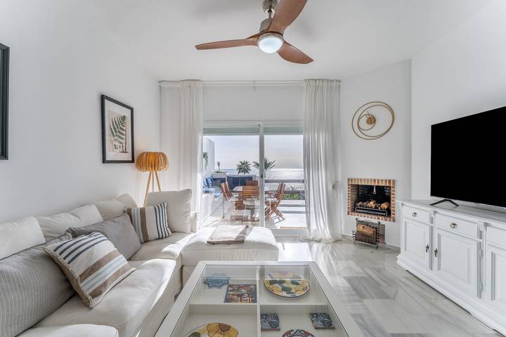 Entire apartment, Apartment "228 Arruzafa Playa la Cala de Mijas" with Sea View and Wi-Fi in Playa de La Cala - El Torreón (Mijas), Mijas