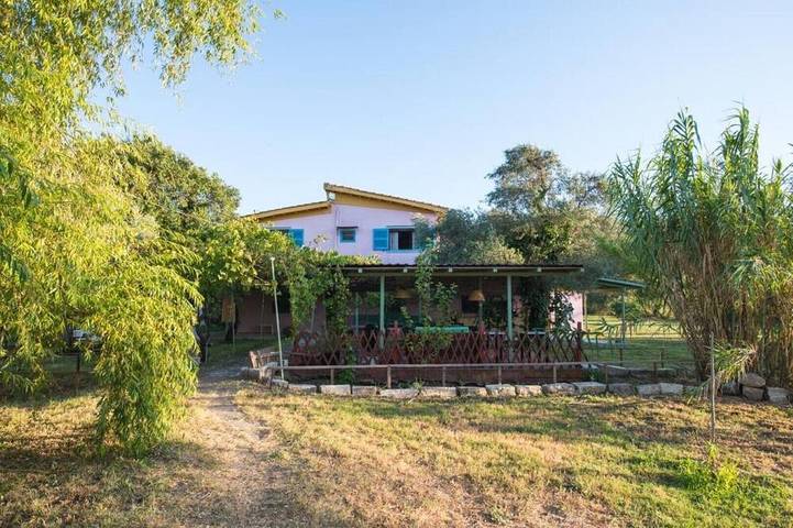 Gîte pour 7 personnes, avec terrasse et jardin, animaux acceptés