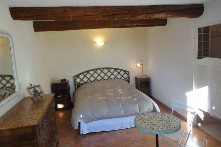 Location de vacances pour 10 personnes, avec terrasse et jardin à Sarrians - 2