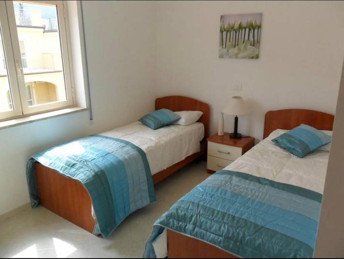 Station pour 6 personnes, avec piscine et vue ainsi que bassin pour enfant et jardin, animaux acceptés à Pizzo - 2