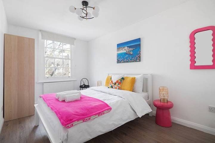 Vacation rental for 10 people, with pets in Camden