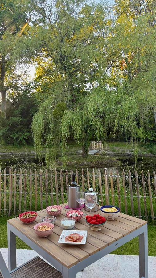 Location de vacances pour 4 personnes, avec vue ainsi que jardin et terrasse, animaux acceptés à Nouans-les-Fontaines - 3