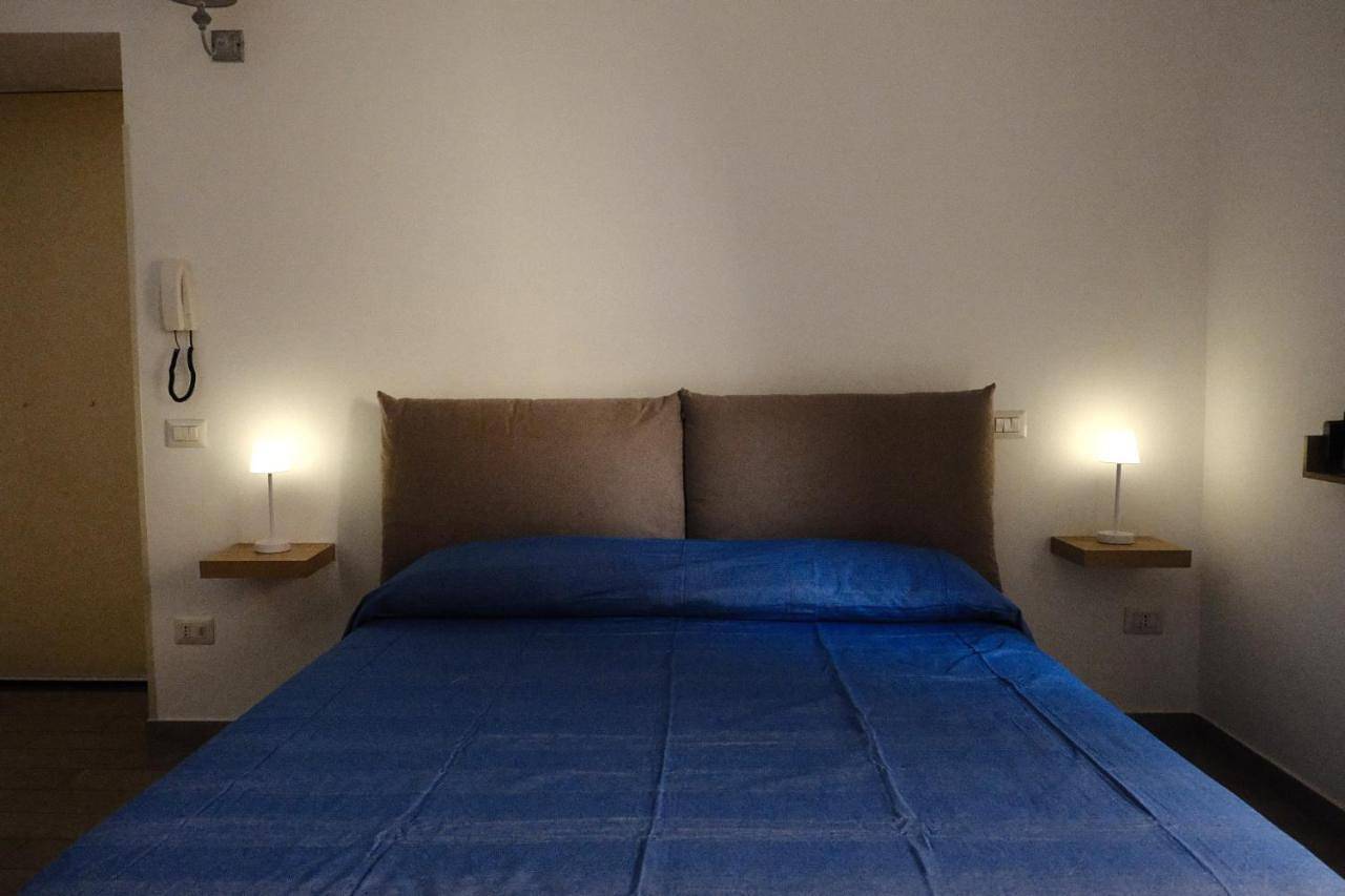 Double Room with Private Bathroom in Portici, Parco nazionale del Vesuvio