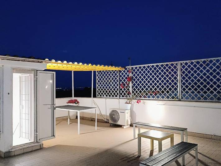 Apartamento de vacaciones para 4 personas, con balcón y vistas - 1