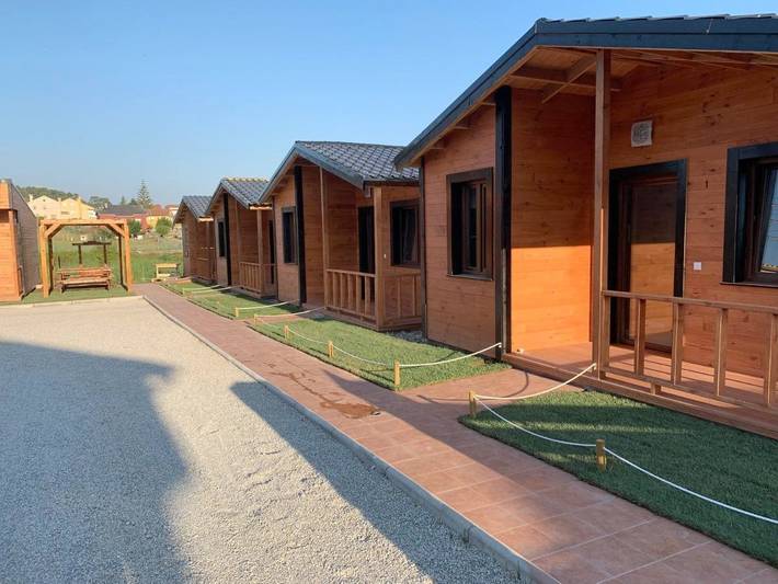 Apartahotel para 3 personas, con Balcón y Terraza además de Jardín y Piscina en Rias Baixas