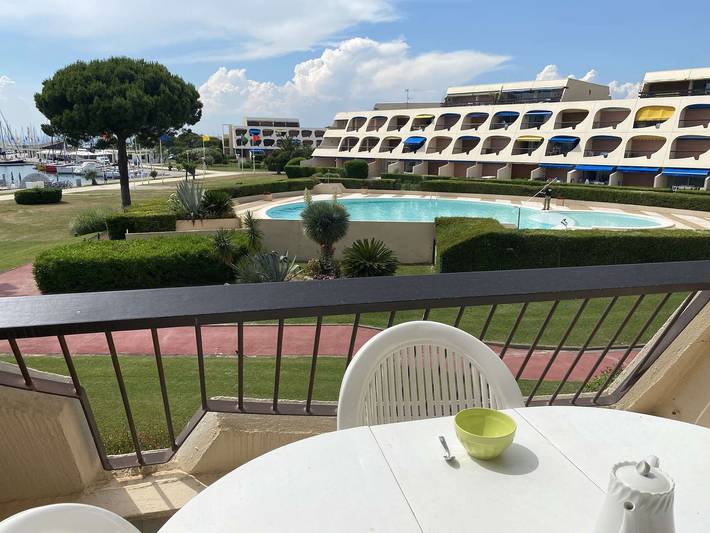 Appartement de vacances pour 4 personnes, avec Terrasse et Piscine en Camargue