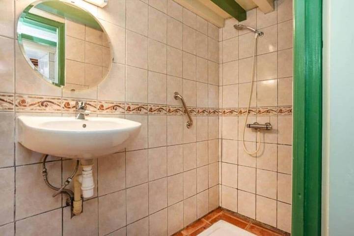 Location de vacances pour 15 personnes, avec jardin à Chaumard - 2