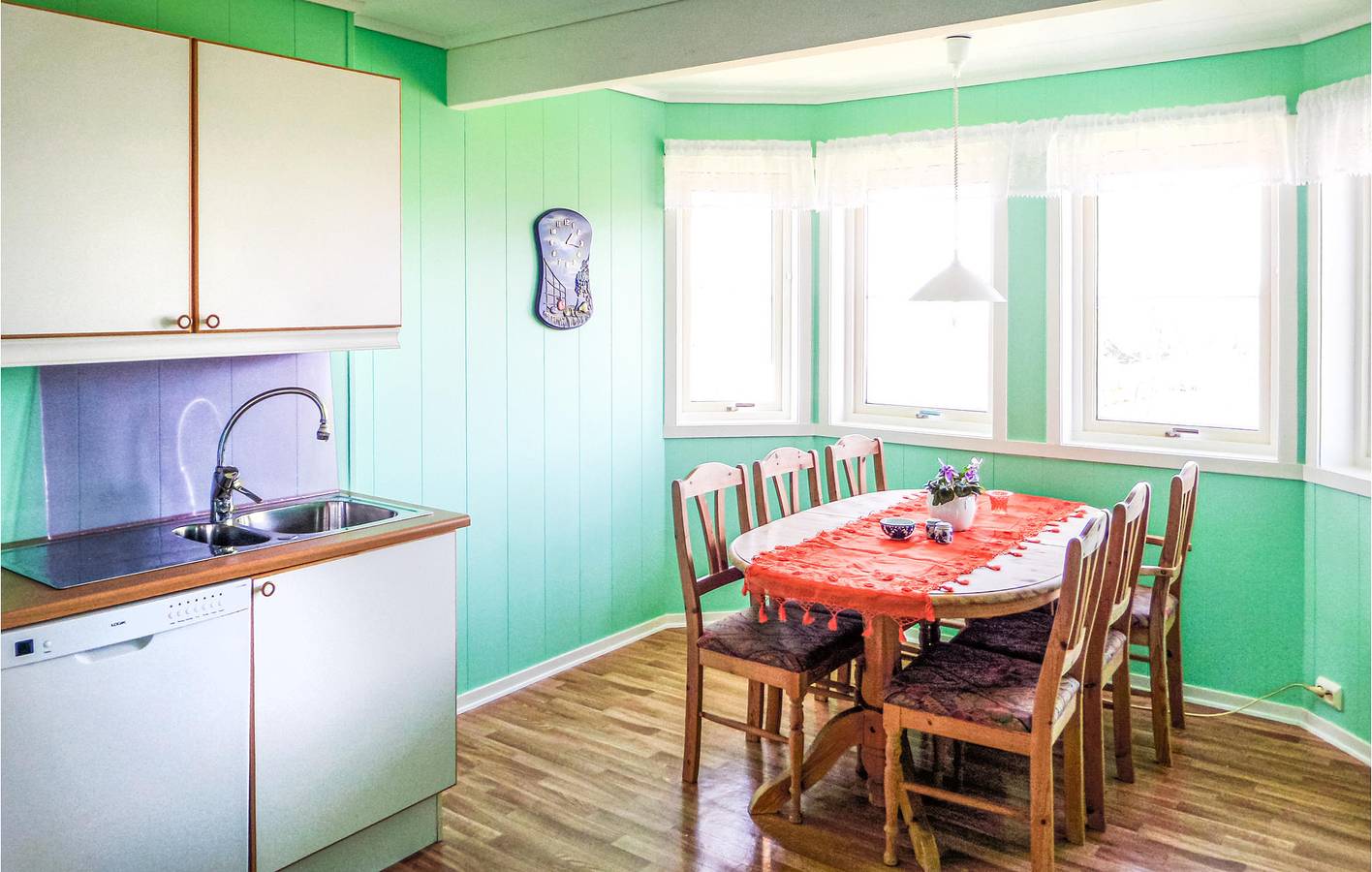 Ferienhaus für 8 Personen mit Terrasse in Hardangerfjord