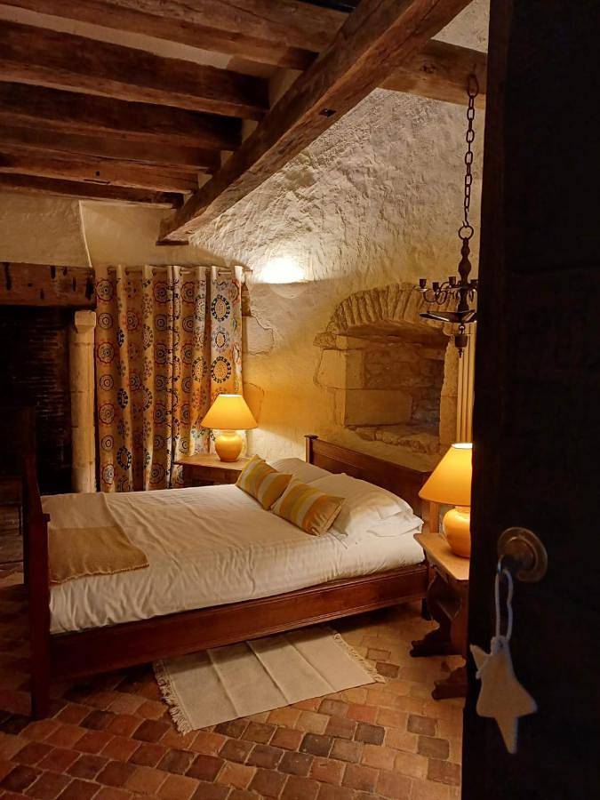 Gîte pour 2 personnes, avec jardin à Bouesse