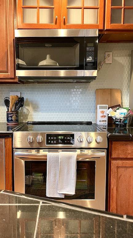 Washington Family Property, Upper Carriage House in Old Town on 107 S Lee Street in Alexandria (VA), Alexandria City