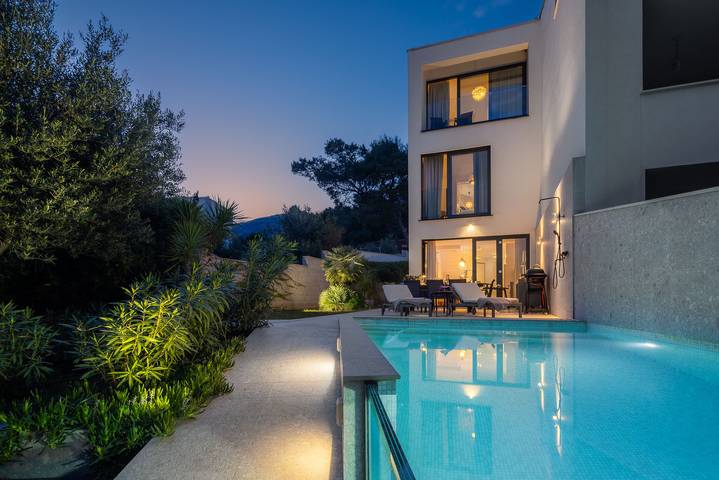 Villa pour 12 personnes, avec jardin à Bol - 3