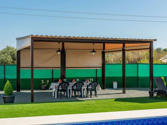 Casa rural para 6 personas, con terraza además de jardín y piscina en Marchena - 4
