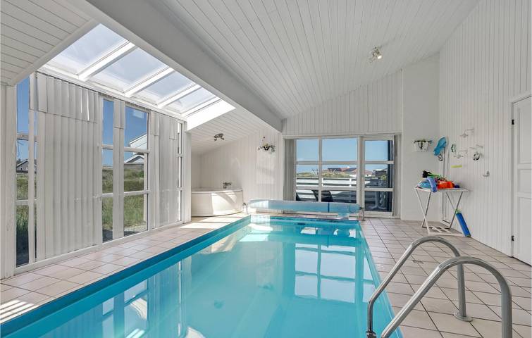 Ferienhaus für 10 Personen, mit Terrasse und Sauna sowie Whirlpool in Klitmøller - 4