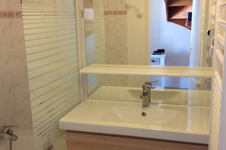 Gîte pour 3 personnes, avec piscine à La Couarde-sur-Mer - 4