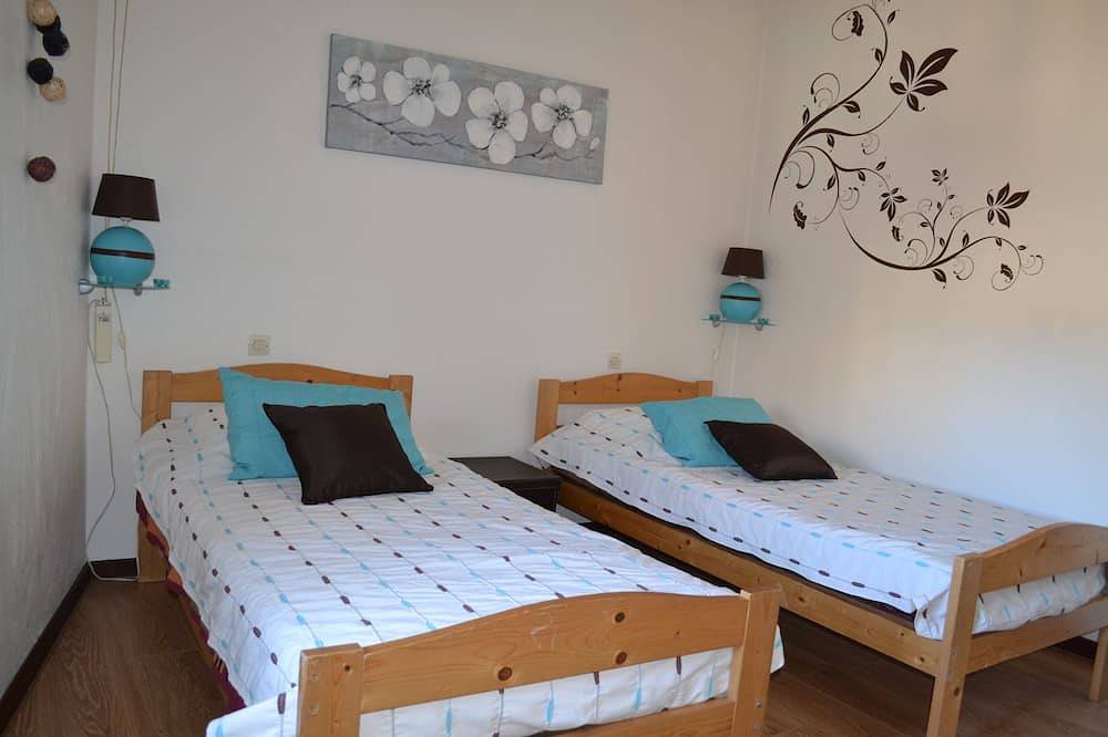 Maison individuelle 160m² ,2 niveaux,village classé Plus Beaux Village de France in Camon, Ariège