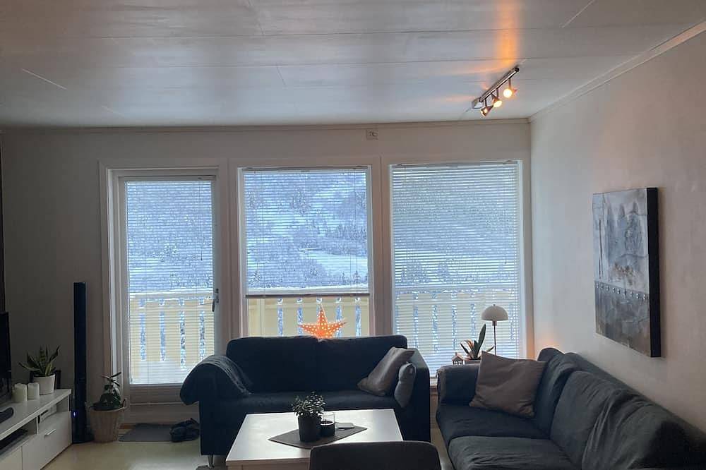 Vertikaldelt bolig i hjertet av Sunnmørsalpene in Sykkylven