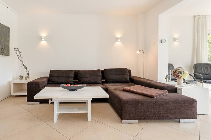 Ferienhaus für 10 Personen, mit Terrasse und Garten sowie Sauna und Seeblick in Holsteinische Schweiz - 3