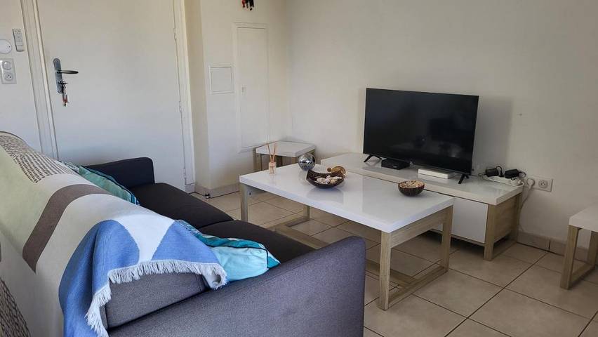 Gîte pour 4 personnes, avec terrasse et vue dans Plage de Saint-Leu - 2