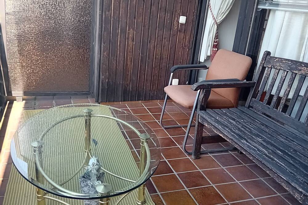 Ganze Wohnung, Ldl-Lusiv    1Zimmerwohnung  2 Eg  mit Treppenlyft in Bad Camberg, Landkreis Limburg-Weilburg