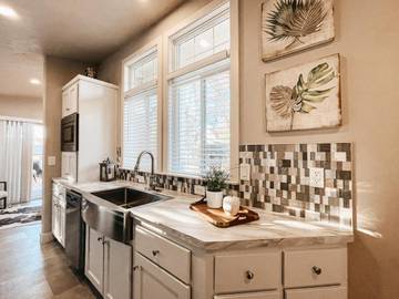 Gîte pour 2 personnes, avec terrasse à Reno