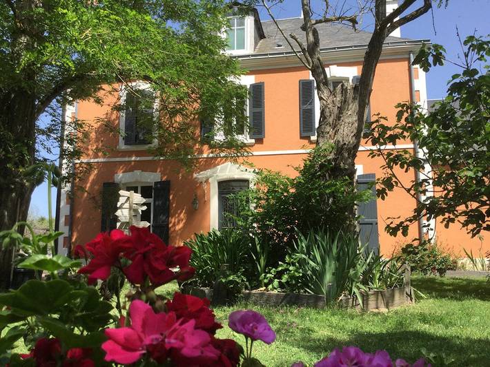 Chambre d’hôte pour 2 personnes, avec jacuzzi et piscine ainsi que jardin et sauna dans les Pays de la Loire
