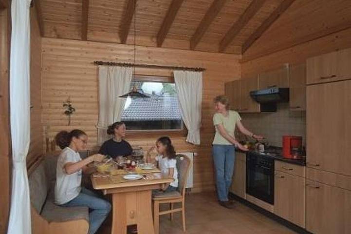 Ferienpark für 4 Personen, mit Garten, mit Haustier in der Eifel - 2