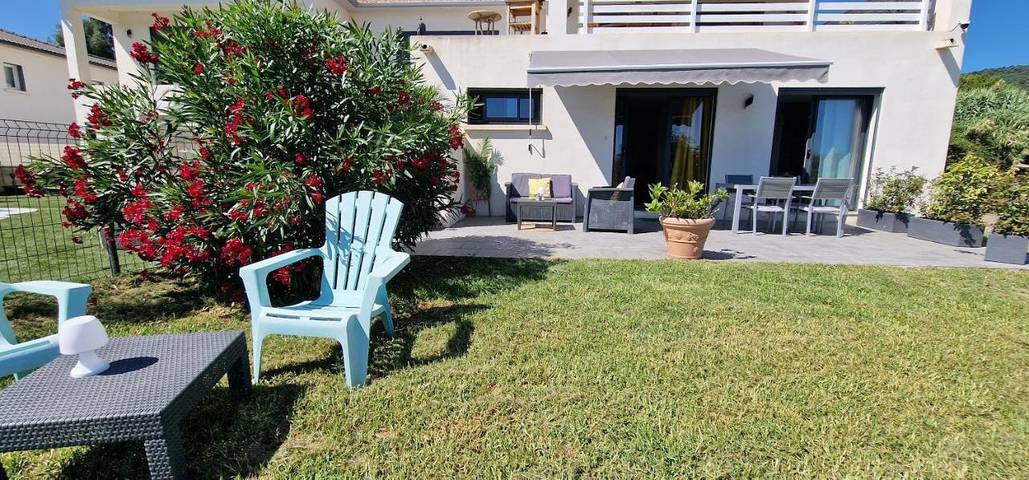 Gîte pour 4 personnes, avec vue ainsi que jardin et piscine à Penta-di-Casinca - 3