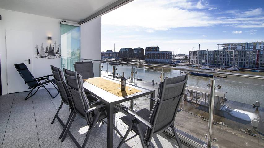 Ferienwohnung für 2 Personen, mit Balkon rund um die Havenwelten - 2
