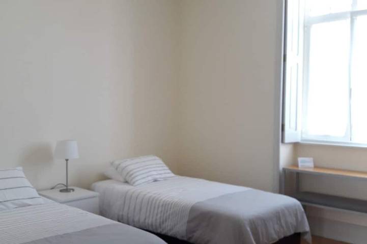 Location de vacances pour 6 personnes, avec jardin et jacuzzi à Estarreja - 2