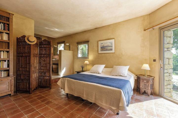 Location de vacances pour 11 personnes, avec jardin, animaux acceptés à Suzette - 2