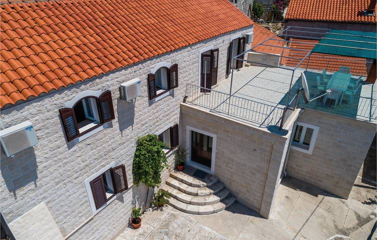 Ferienhaus für 8 Personen, mit Terrasse in Kroatien - 4