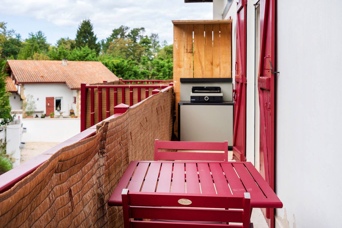 Apartamento entero, Apartamento vacacional "Escapade Au Pays Basque 2 À 4 Pers" con balcón, jardín compartido y Wi-Fi in Urrugne, Region de Bayona