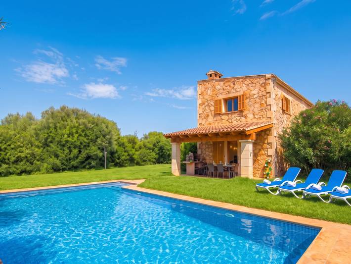 Gîte pour 6 personnes, avec Terrasse et Jardin à Cala Figuera