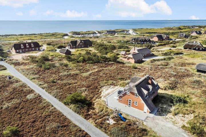 Ferienhaus mit Meerblick für 8 Personen, mit Pool und Whirlpool sowie Sauna und Terrasse in Blavand - 4
