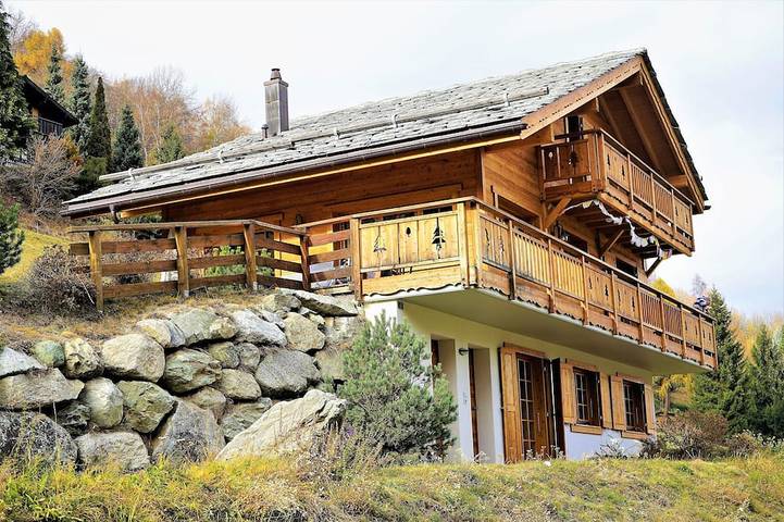 Ferienhaus für 14 Personen, mit Garten und Balkon sowie Sauna in Nendaz