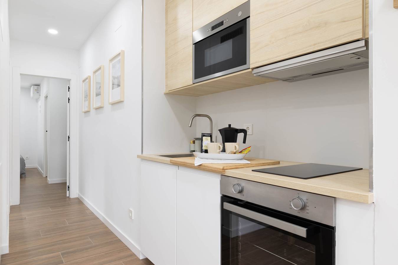 Apartamento entero, Apartamento 'Ría San Cosme Aurora' con vistas a la montaña, jardín compartido y aire acondicionado. in Outes, Rias Baixas