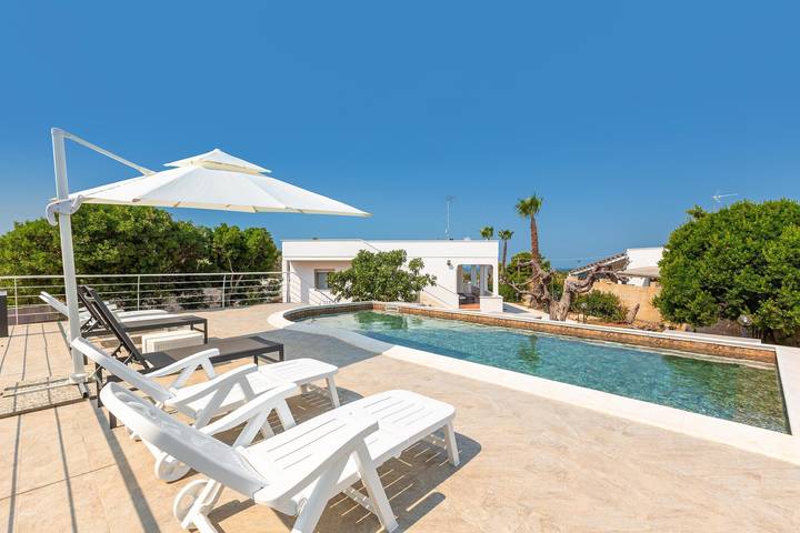 B&b per 8 persone, con giardino e piscina in Racale