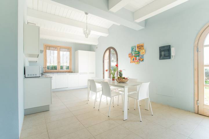 Apartment In A Hotel "Villa Cielo" with Shared Pool, Private Terrace & Wi-Fi in Trequanda, Siena Province