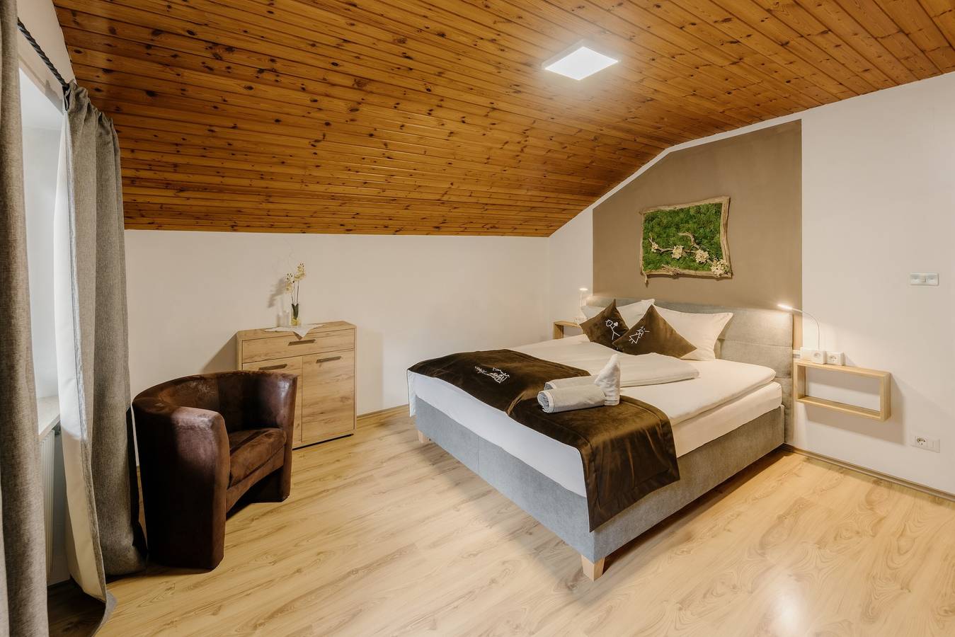 Geheel appartement, Vakantiewoning "Steinhaus Xxl" met bergzicht, gemeenschappelijk zwembad en wifi in Ahrntal, Zillertaler Alpen