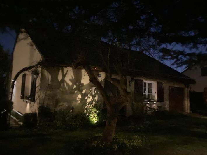 Location de vacances pour 2 personnes, avec Jacuzzi ainsi que Jardin et Vue à Chartres