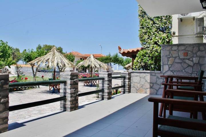Ferienwohnung für 2 Personen, mit Garten und Ausblick sowie Pool, kinderfreundlich in Petra (Griechenland) - 4