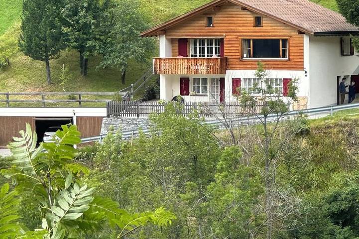 Ferienhaus für 10 Personen, mit Balkon in Arosa
