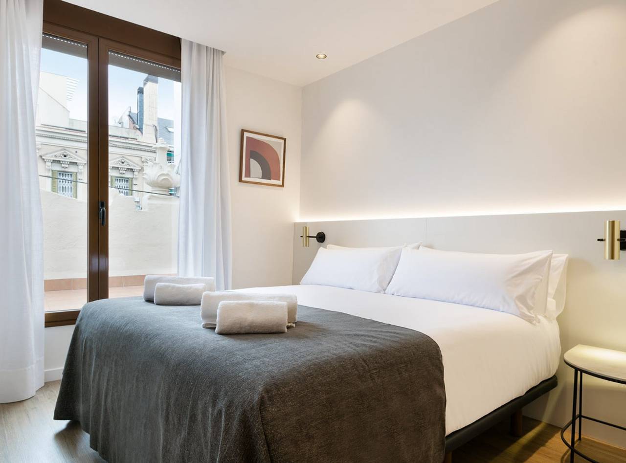 Aparthotel para 3 personas con terraza in Centro Barcelona, Barcelona